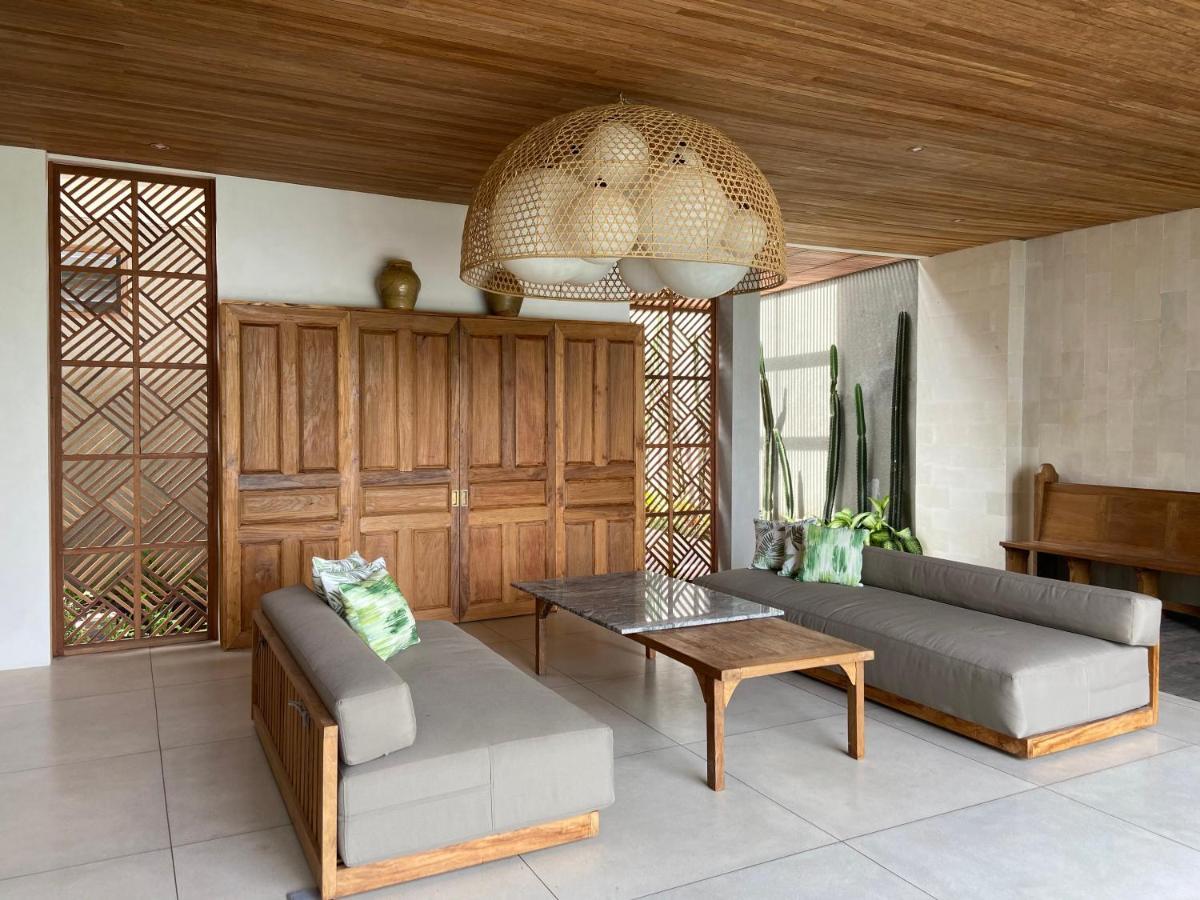 Villa Biarritz Uluwatu  Exterior photo